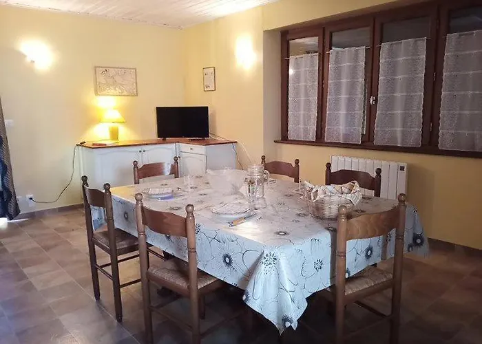 بيت للعطل De Goutrens *